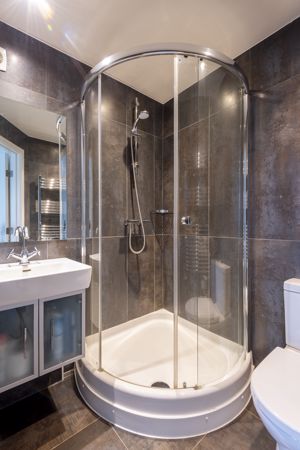 Bedroom 2 ensuite- click for photo gallery